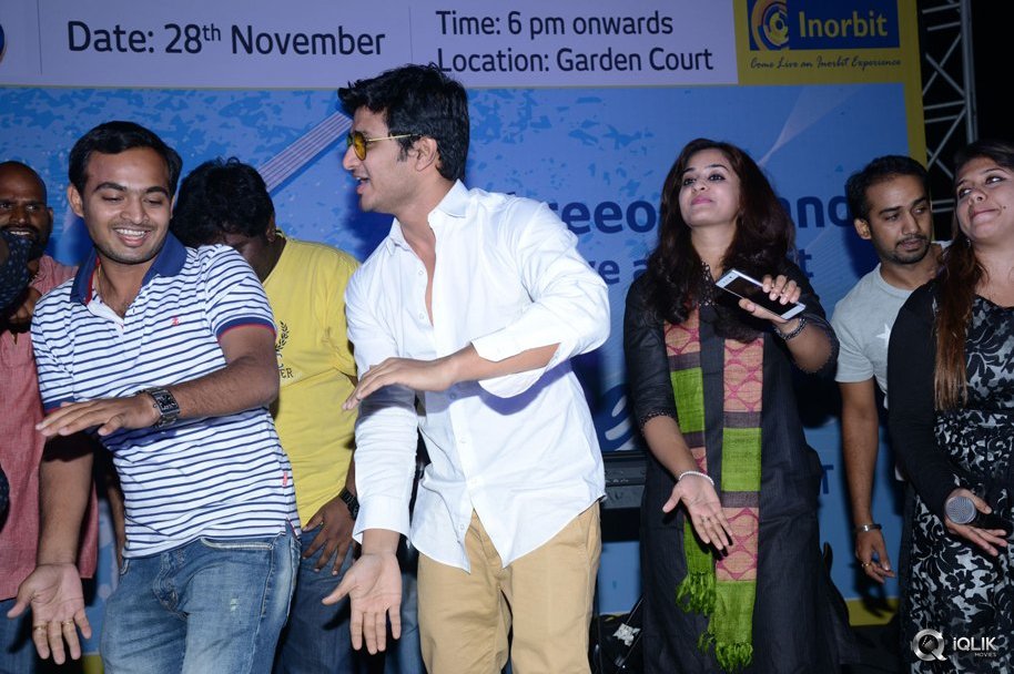 Shankarabharanam-Movie-Flash-Mob-at-Inorbit-Mall